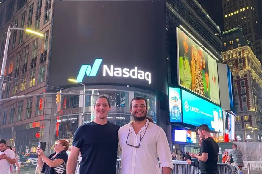 Nasdaq, Times Square, fotografía de Tomás Ffrench-Davis.